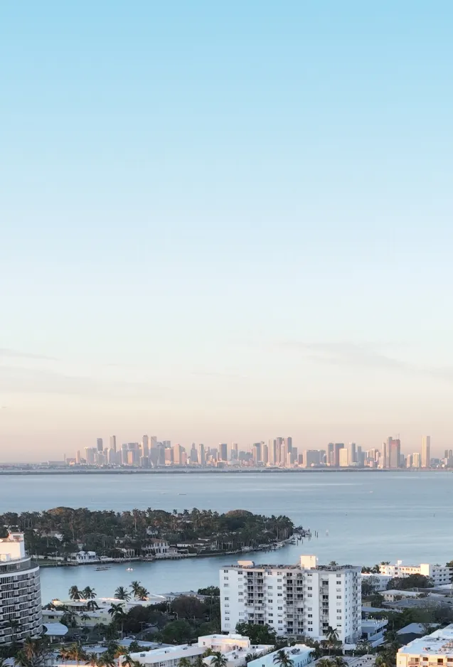 72 Carlyle Miami Beach Residences